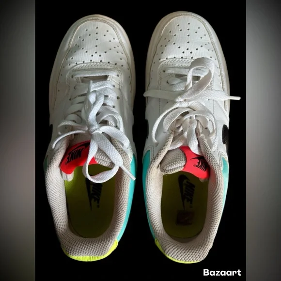 Nike White and Aqua Sneakers with Black Logo - Picture 2 of 5